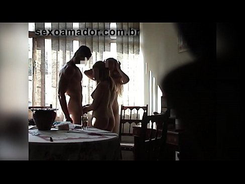 ❤️ Els amics sexuals conviden un home gegant i un trio amb ell ❤ Porno dur a nosaltres ca.shadbase-xxx.ru ❌️❤