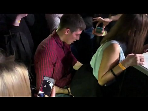 ❤️ Sexe real en una discoteca russa. Noia russa de 18 anys a l'anus i la vagina follada en una discoteca ❤ Porno dur a nosaltres ca.shadbase-xxx.ru ❌️❤